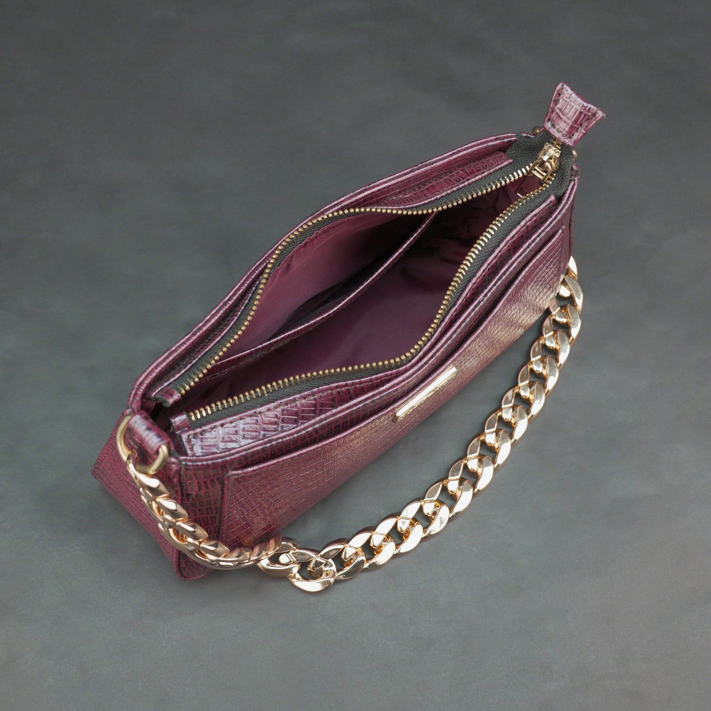 Real Leather Handbag With Gold Chain 934