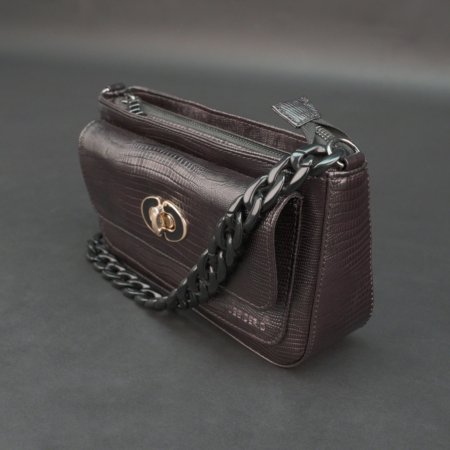 Real Leather Handbag With Metal Chain 932