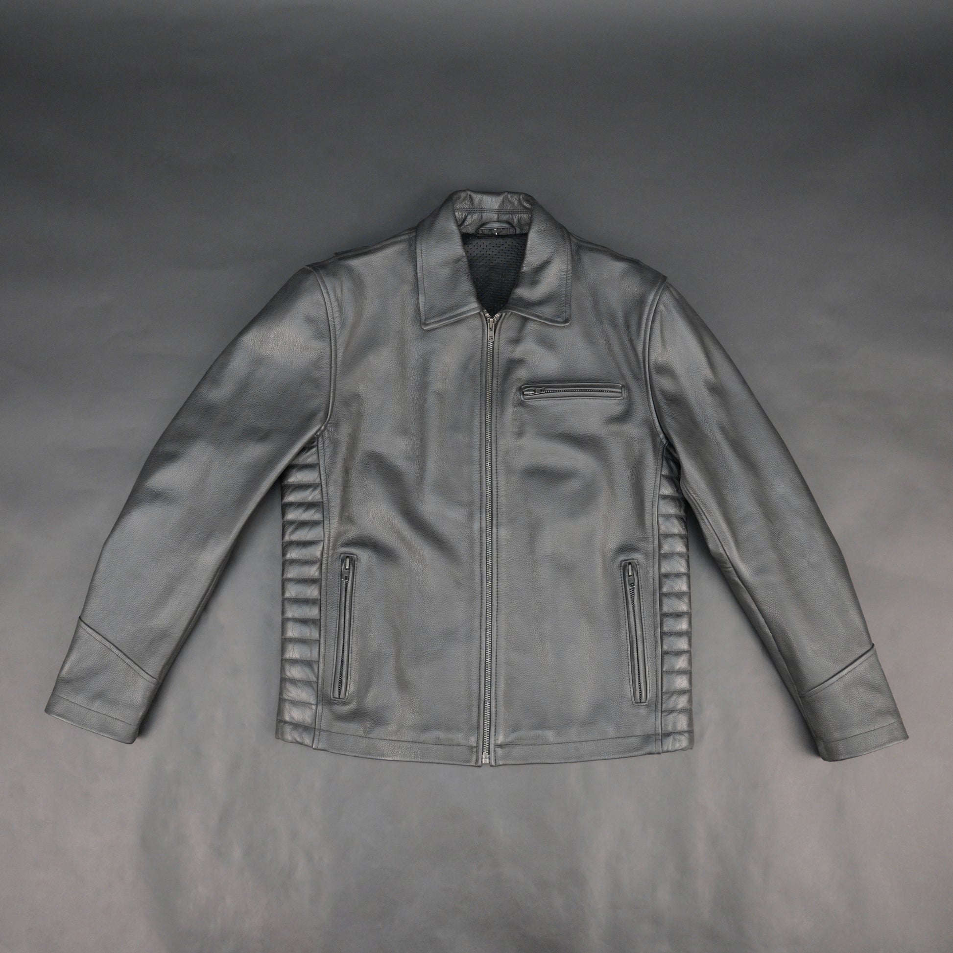 Cogobush Premium Grey Real Leather Motorcycle Biker Jacket with Multiple Pockets
#Cogobush #LeatherJacket #BikerJacket #MotorcycleGear #MotoJacket
