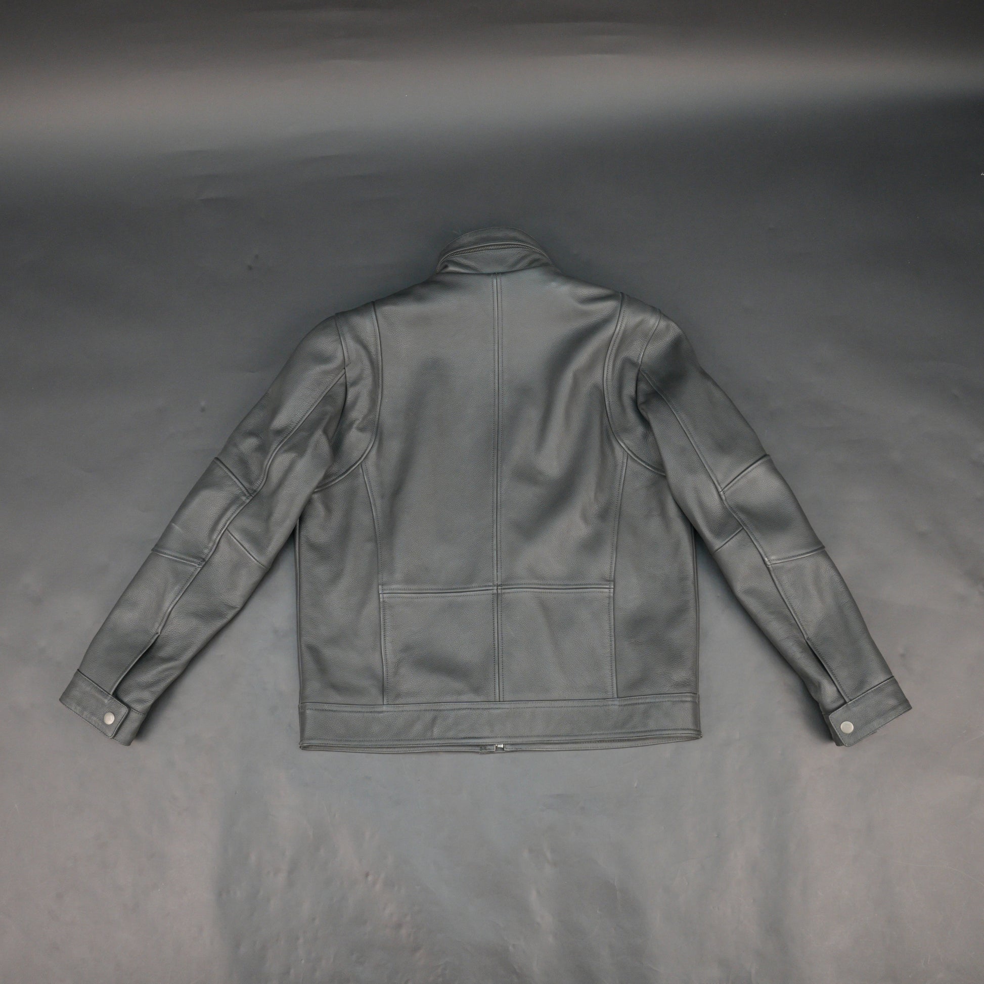 Mens Gray Stand Collar Leather Jacket - Button Front with Flap Pockets & Zip Details
#Desiderio #LeatherJacket #MensLeatherJacket #StandCollarJacket #FashionOuterwear