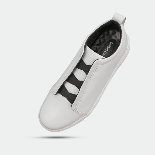 Brando sneakers in soft Sheep Hanoi leather with cow leather lining, supportive non-woven insole, and durable TPR sole—finished in black-white, stylish and comfortable for both formal and casual occasions.