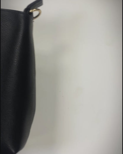 Art: 875 Women's Elegant Design Leather Shoulder/Hand Bag